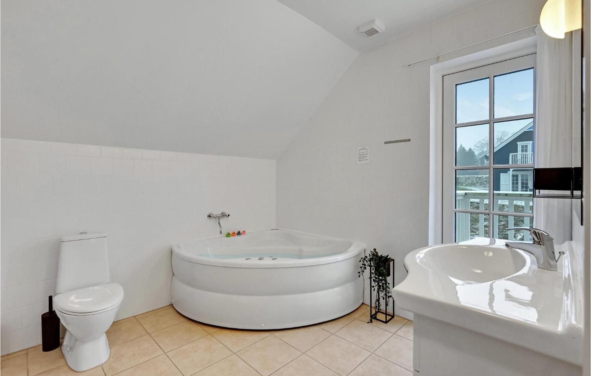 Nice Home In Gjern With Wifi Extérieur photo